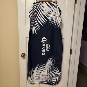 ⭐️ Corona Navy and White Tropical Microfiber Towel